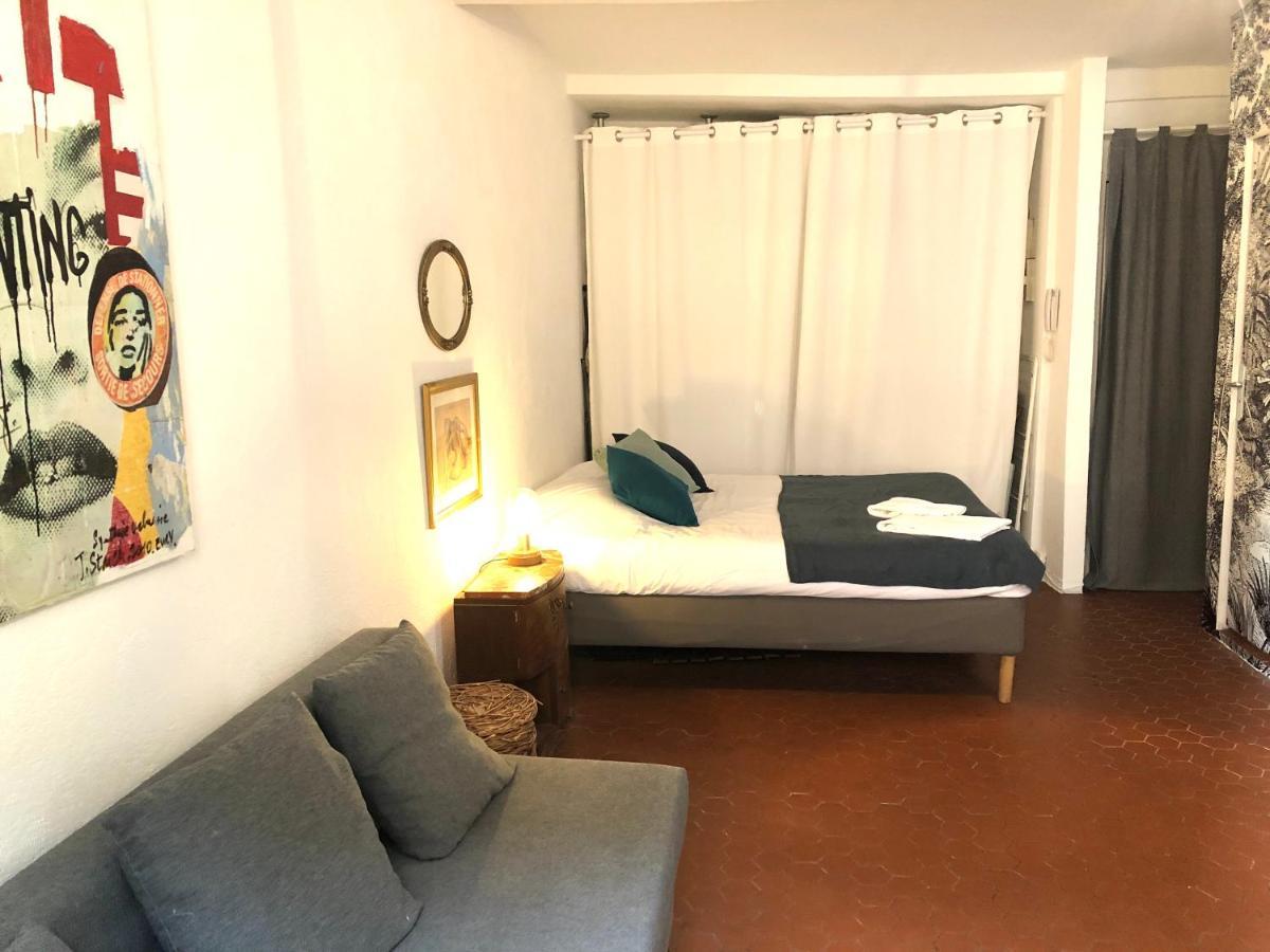 Appartement Grand Studio Rue du Panier à Marseille Extérieur photo