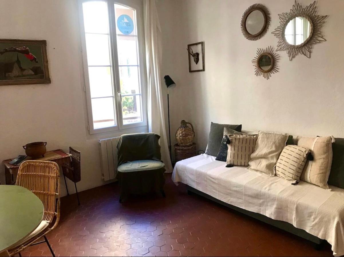 Appartement Grand Studio Rue du Panier à Marseille Extérieur photo